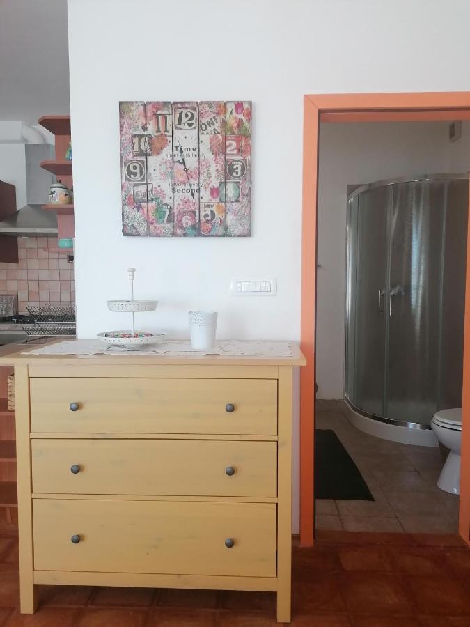Apartma Cedole Chabby Chick *